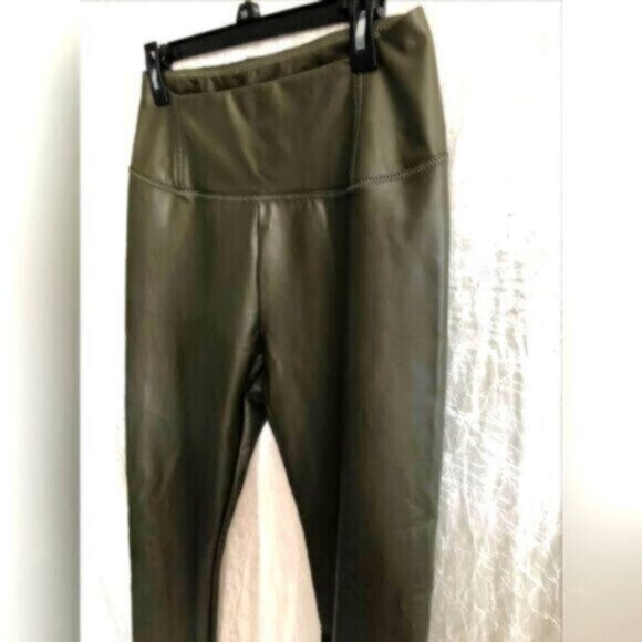 7 For All Mankind Vegan Leather Leggings / Pants High Waistv NWT sz Lrg - Picture 5 of 7